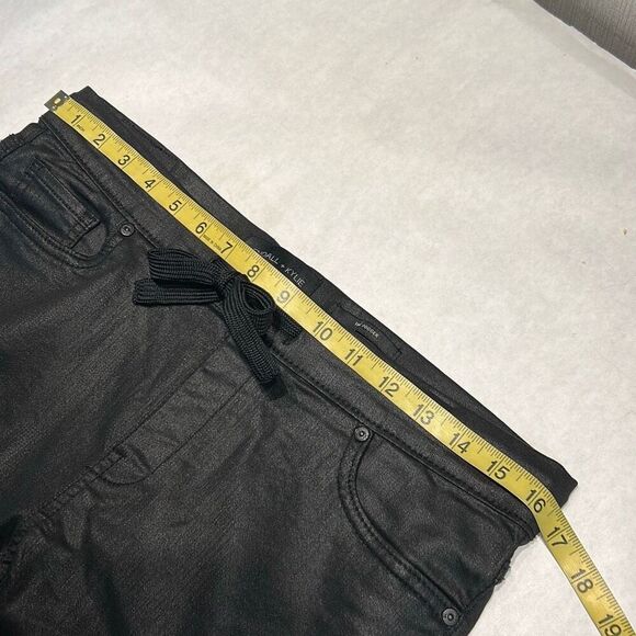 Kendall + Kylie The Jogger Black Pants Pull On Sz Medium Elastic Hem - Picture 9 of 11